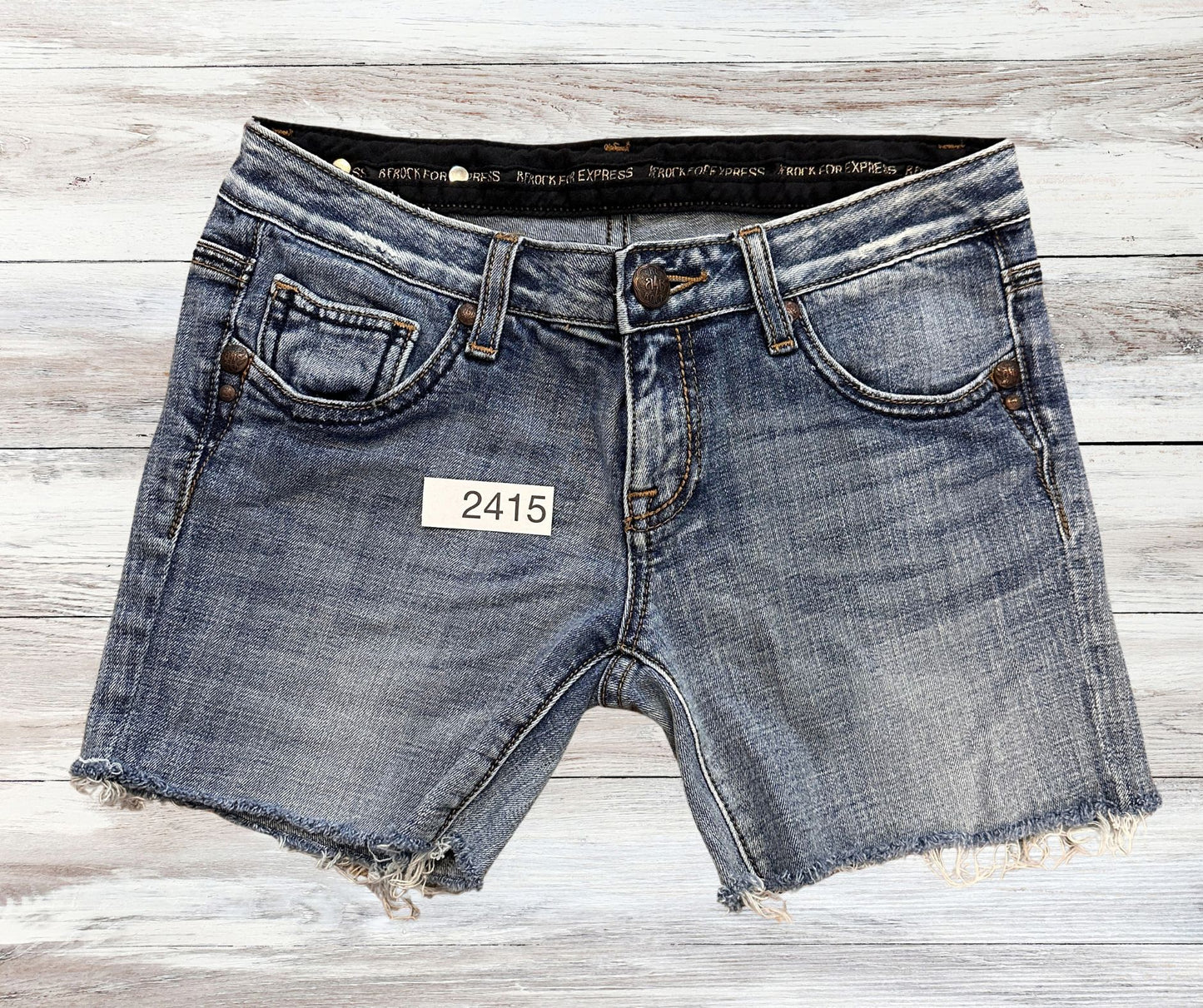 Y2K Rerock For Express Jean Raw Hem 90s Cut Off Shorts Womens light Wash Sz 2