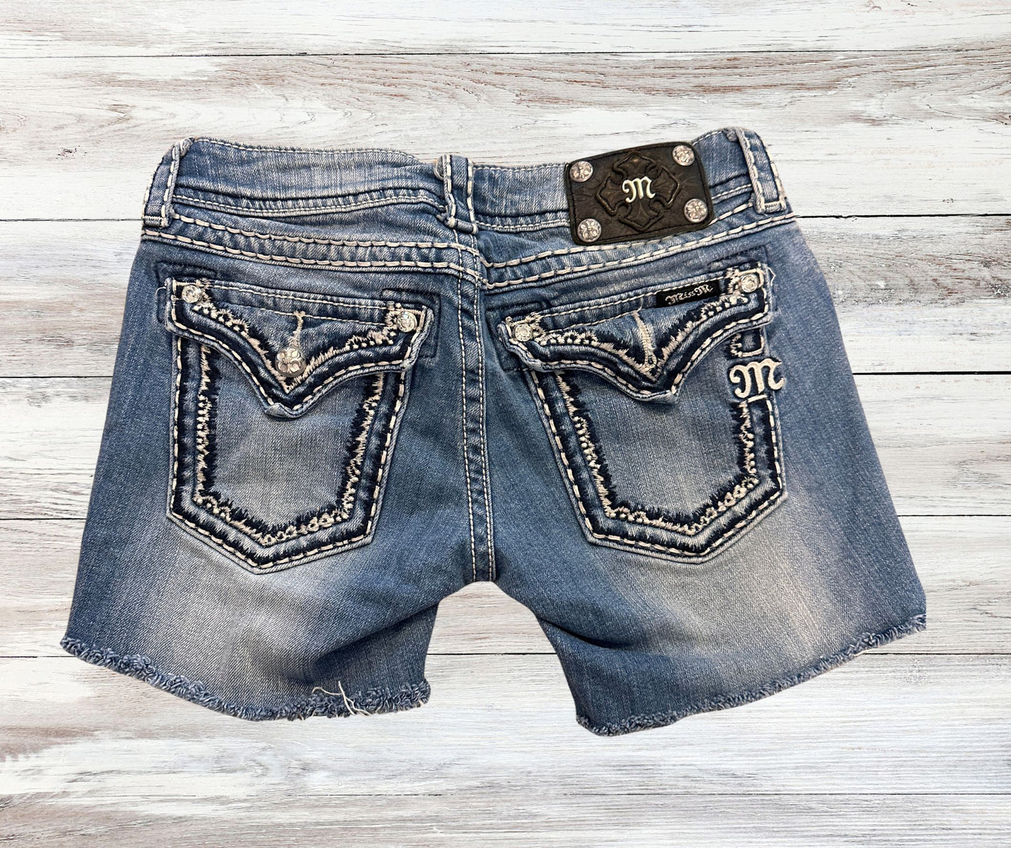 MISS ME Cut Off Shorts Size 27 Distressed Y2K flap Pockets JS5014M42